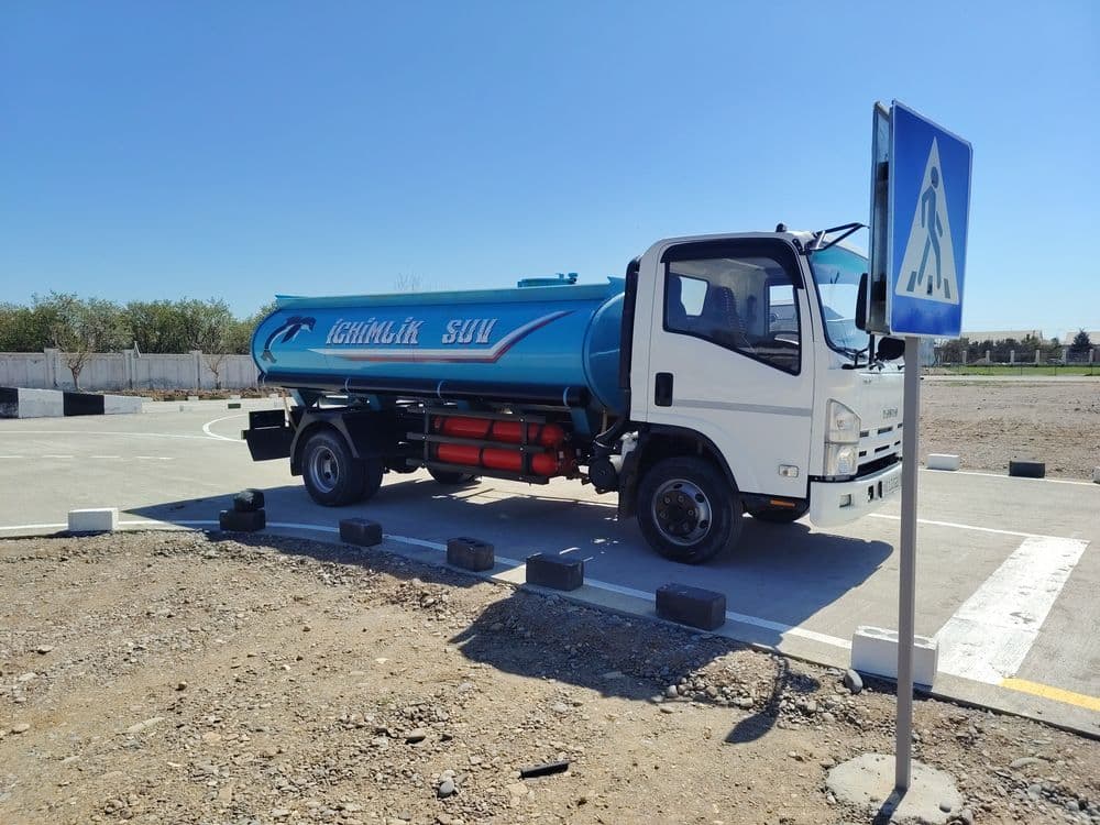 Isuzi avtobusda terilgan — 4