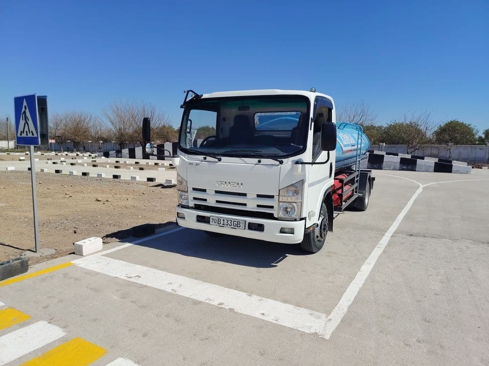 Isuzi avtobusda terilgan — 5