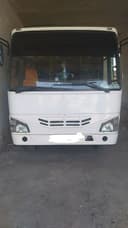 Avtobus sotiladi Isuzu Np21