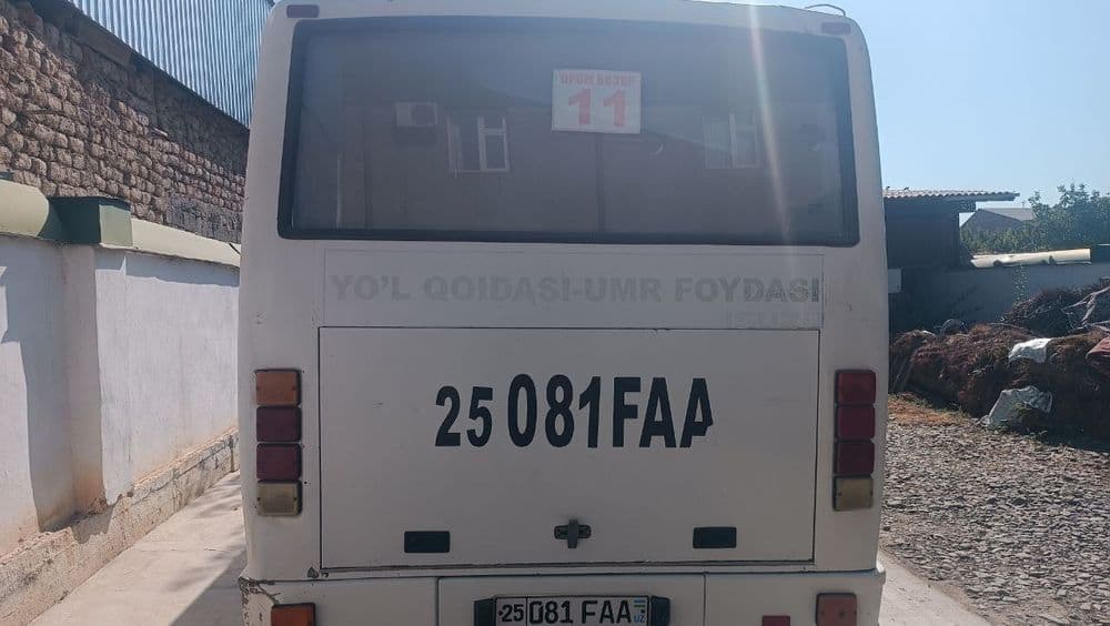 Isuzu avtobus 2013-yil — 3