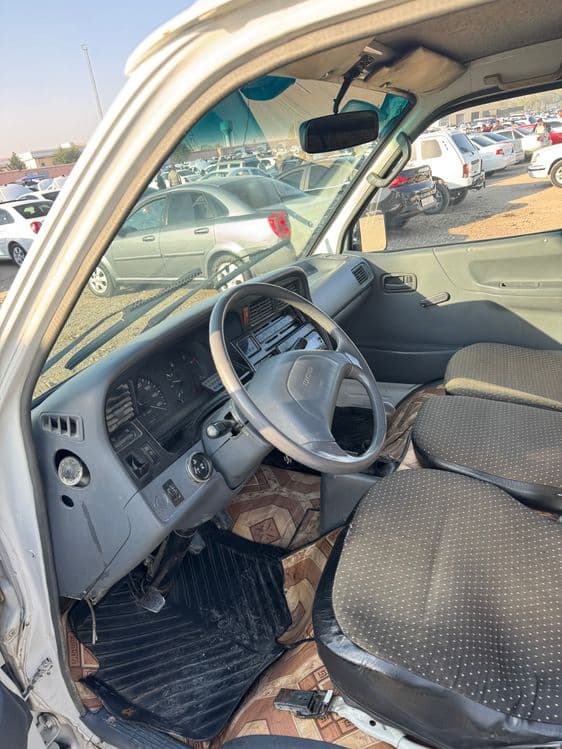 Toyota mikroaftobus — 5