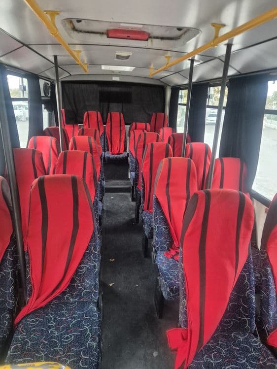 Isuzu NP26 avtobus — 2