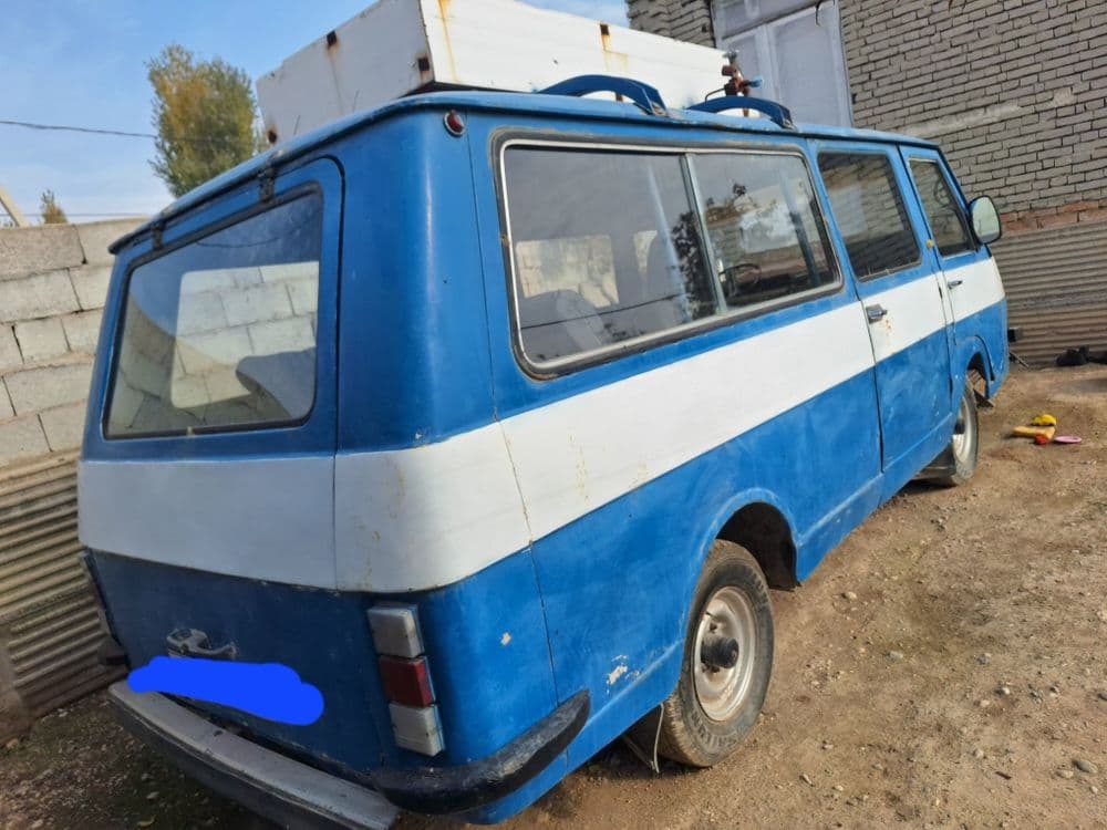 O'rta holatdagi raf sotiladi — 2