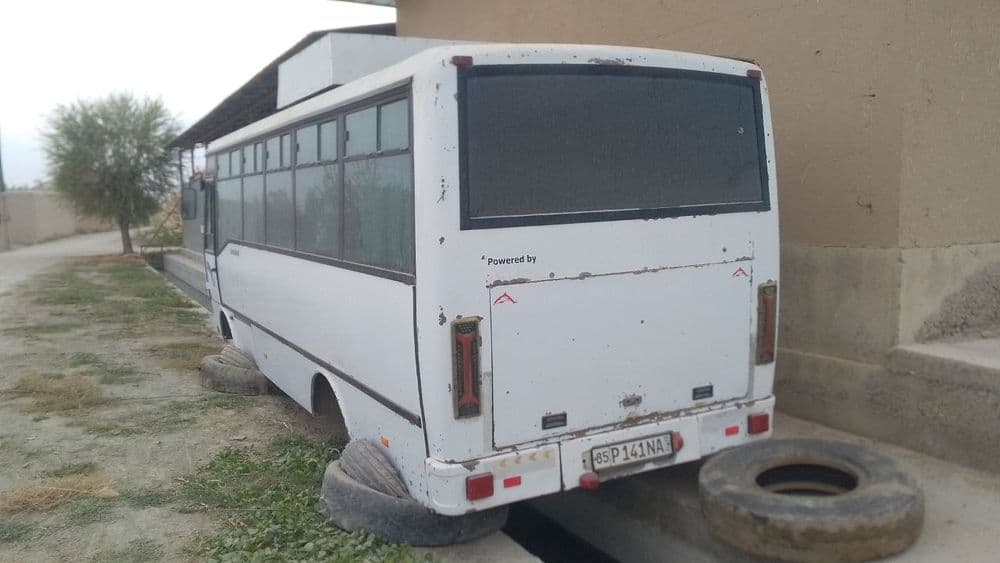 Sotiladi. Avtobus — 4
