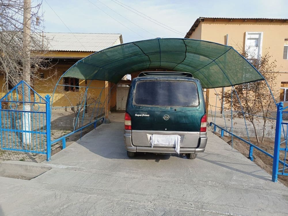 Микроавтобус ISTANA — 4