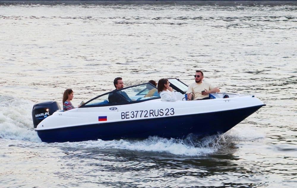 Стильный катер Касатка  VT 575 — 4