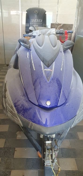 Продам гидроцикл Yamaha 1.8 fzr