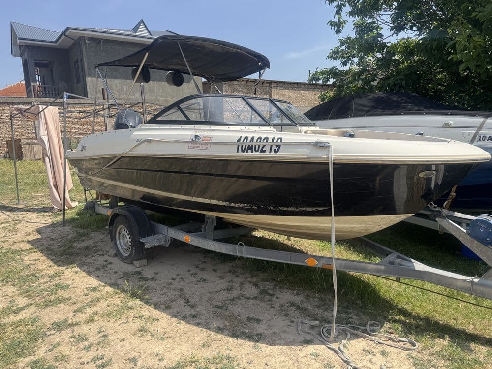 Продается американский катер Bayliner vr4