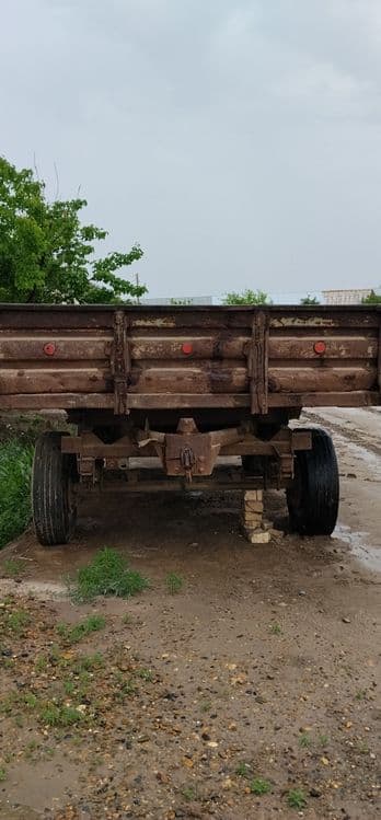 Traktor priseb kepiyen sotiladi — 8