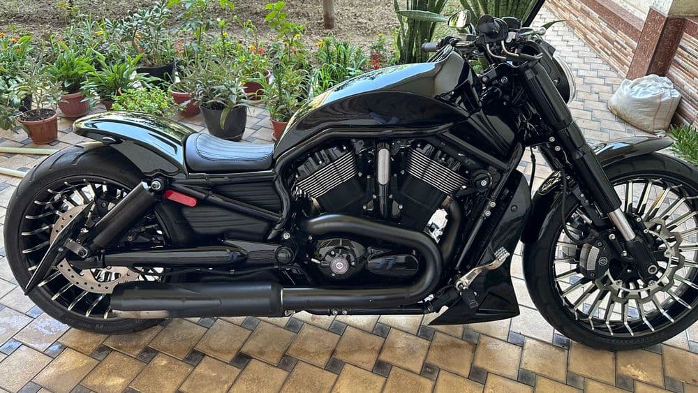 Продаётся Harley Davidson Night Road Custom в отличном состоянии — 1