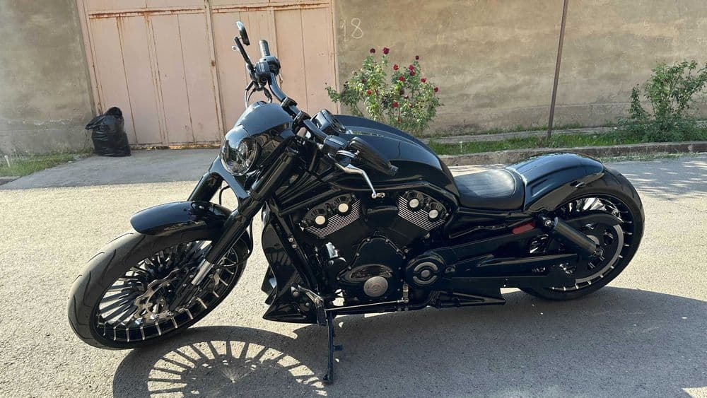 Продаётся Harley Davidson Night Road Custom в отличном состоянии — 8