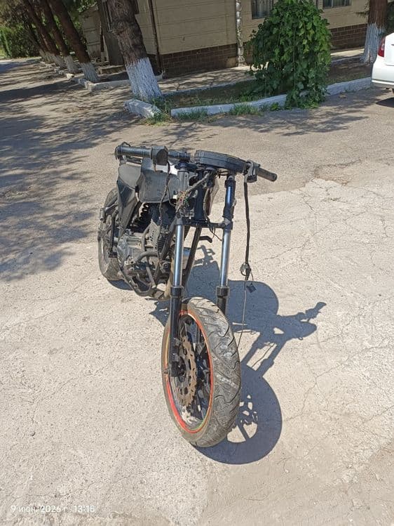 Продаю мотоцикл либо на запчасти на восстановление — 1