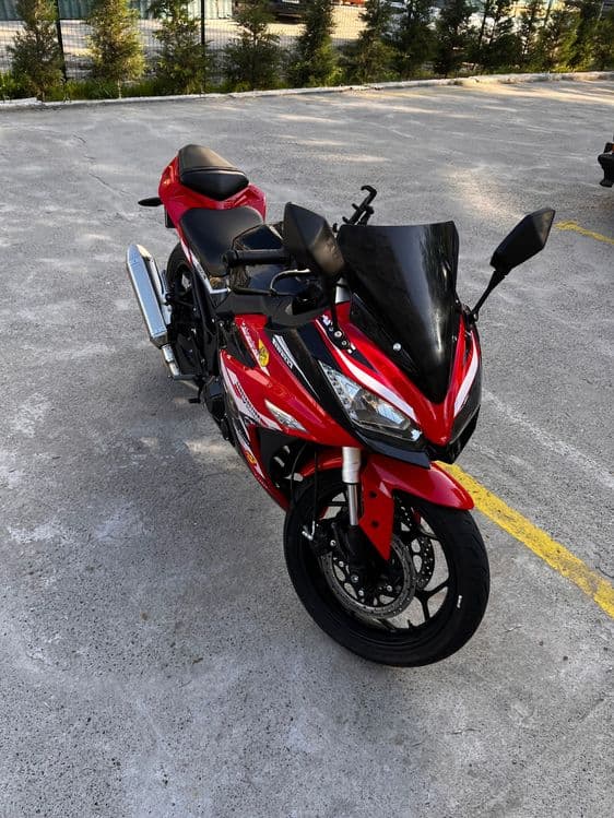 Мотоцикл Kawasaki Ninja Premium klassa — 3