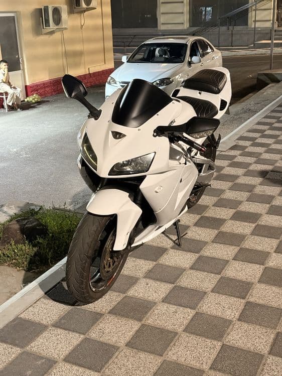 Продам Honda CBR 600 rr 2006 года — 2