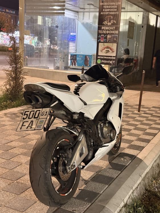 Продам Honda CBR 600 rr 2006 года — 3