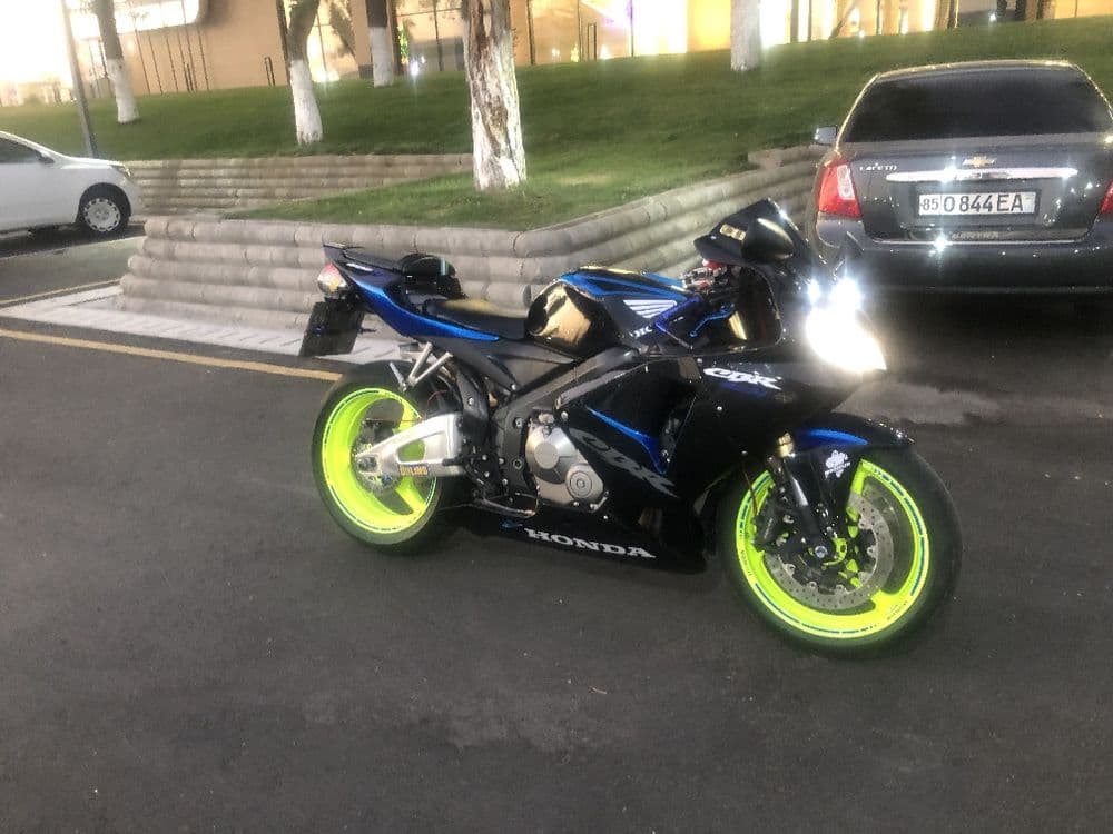 Срочно продам Мотоцикл Honda CBR600RR — 3