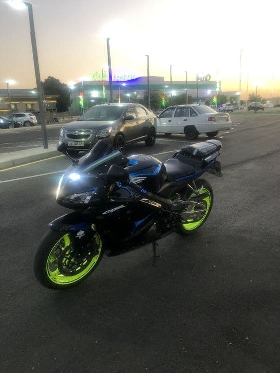 Срочно продам Мотоцикл Honda CBR600RR — 4