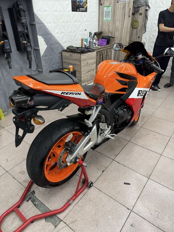 Только за нал продаётся иделаная Honda Cbr600rr — 3