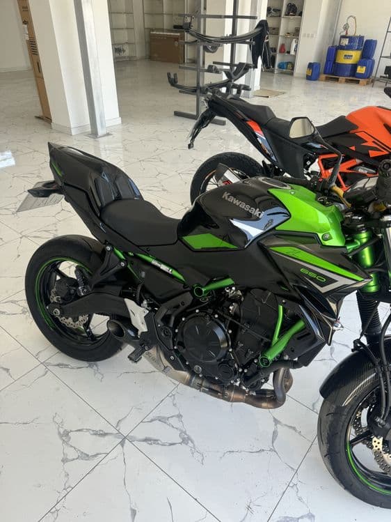 Kawasaki Z650 год 2022 — 3