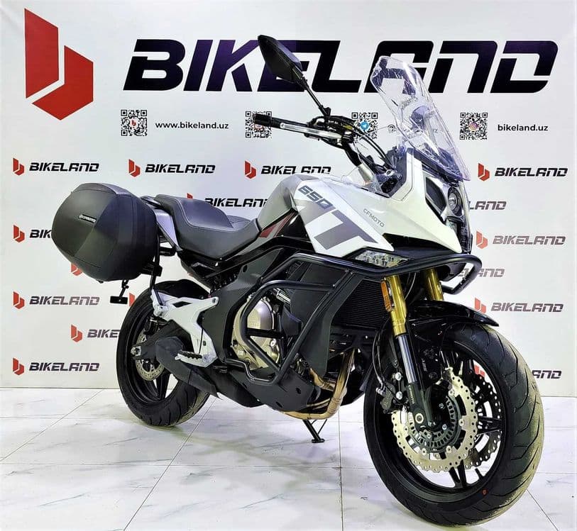 CF MOTO  650  mt — 1