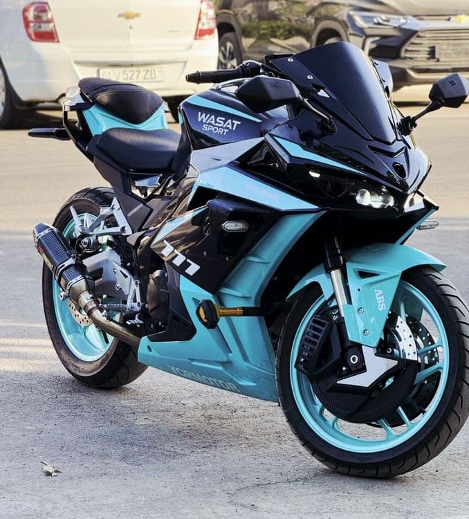 400 kub motosikl — 1