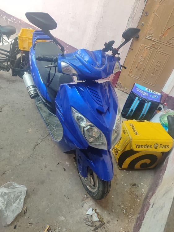 Skuter 80 kubali yurib turibdi — 2