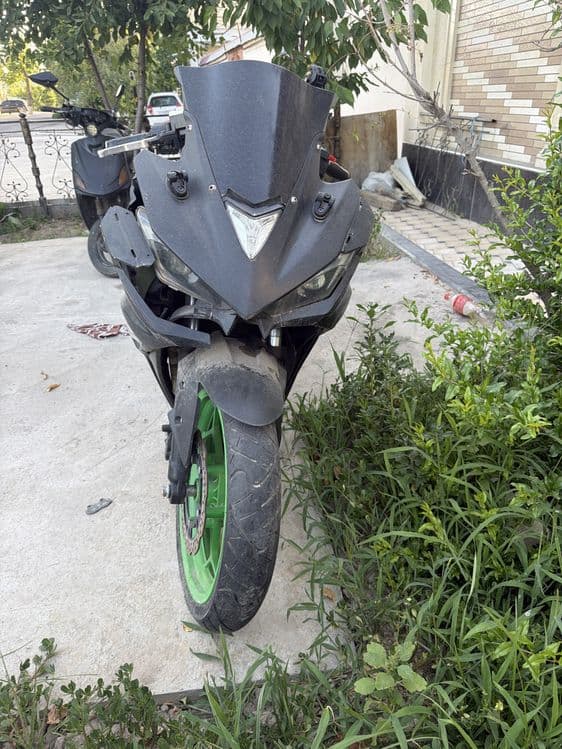 Yamaha r3  sportbike — 2