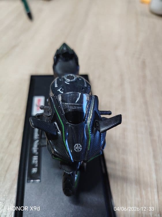 Maisto Kawasaki Ninja H2 R — 3