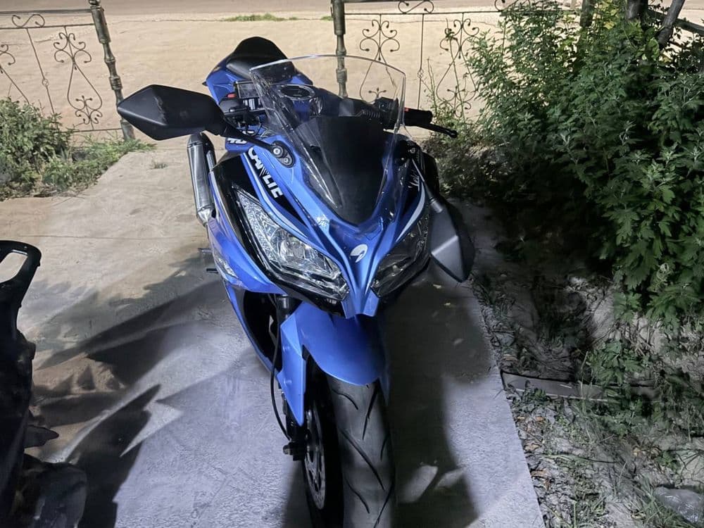 Kawasaki R6 Abs 400 kub — 2