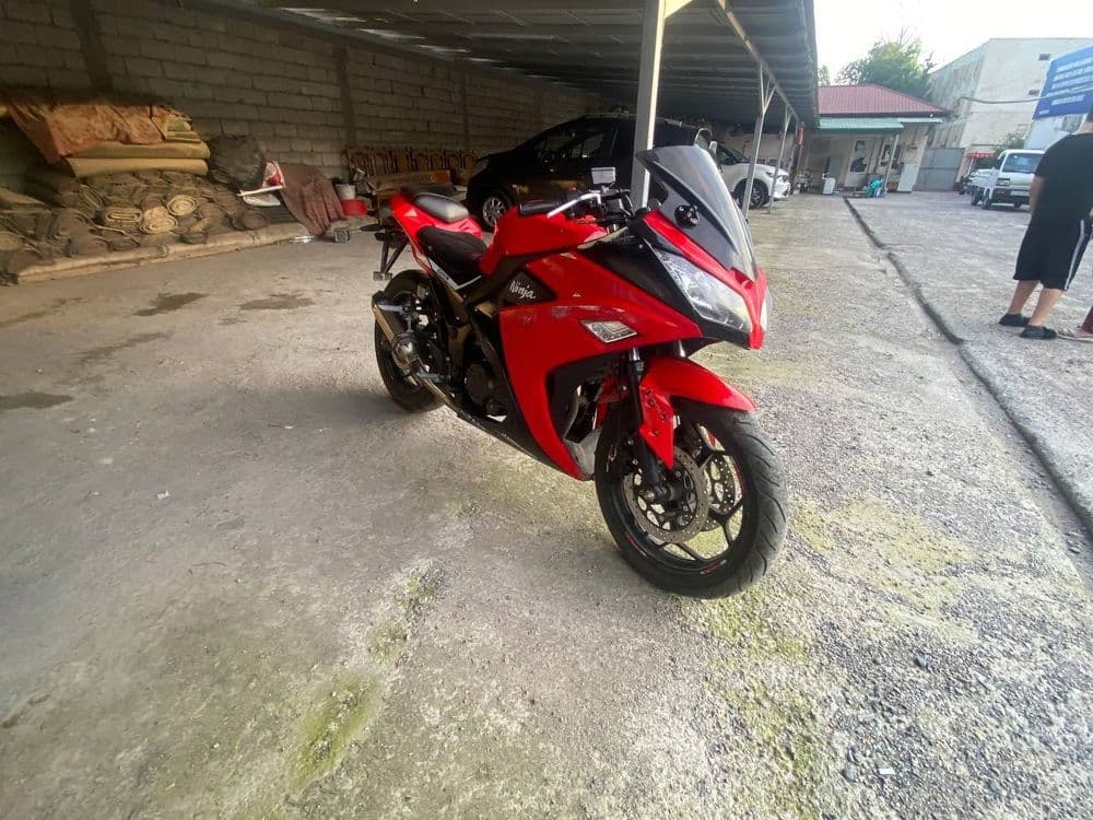 Motosikl Kawasaki Ninja — 2