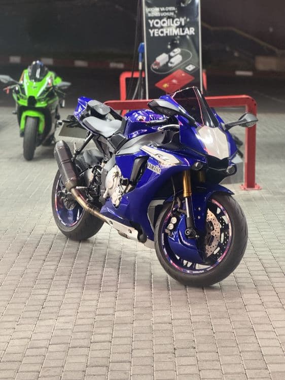 Yamaha r1 sotiladi — 4