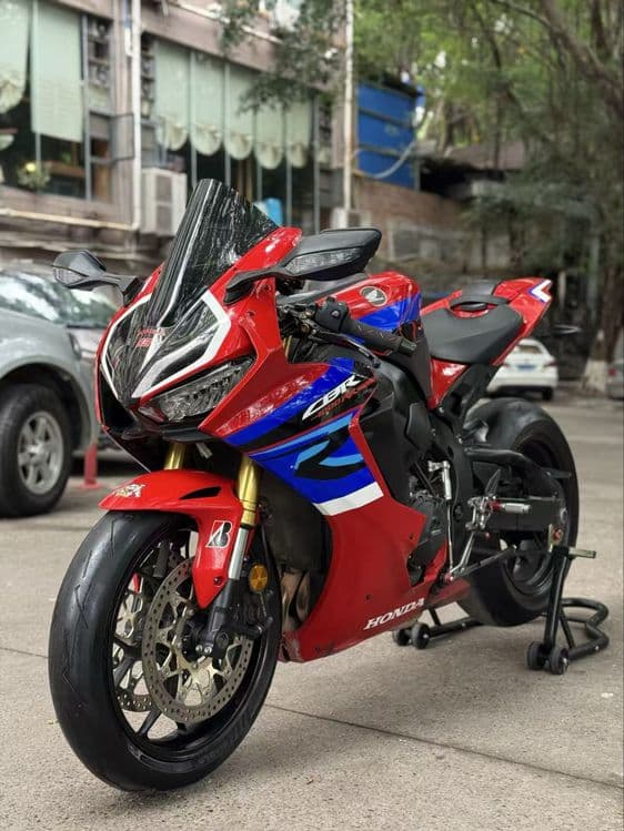 Продаётся CBR1000RR 2017 Fireblade — 3