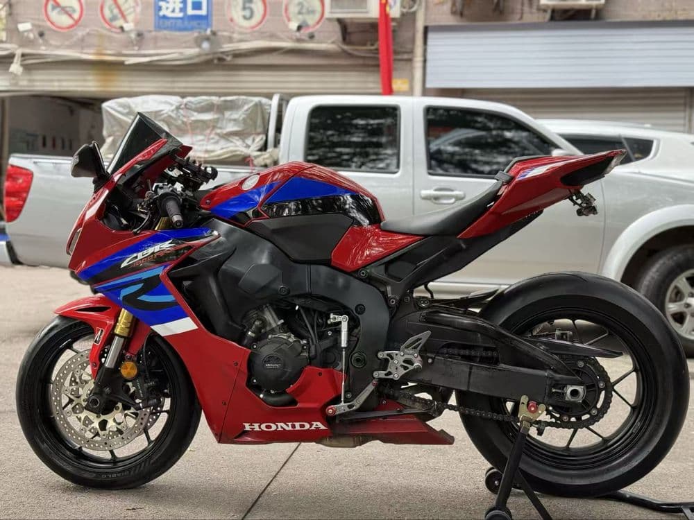Продаётся CBR1000RR 2017 Fireblade — 4