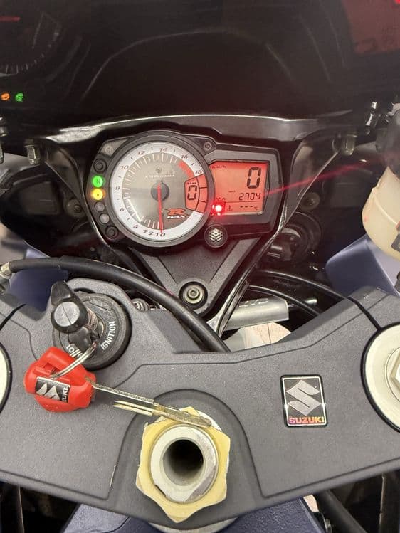Только за нал SUZUKI GSXR600 — 4