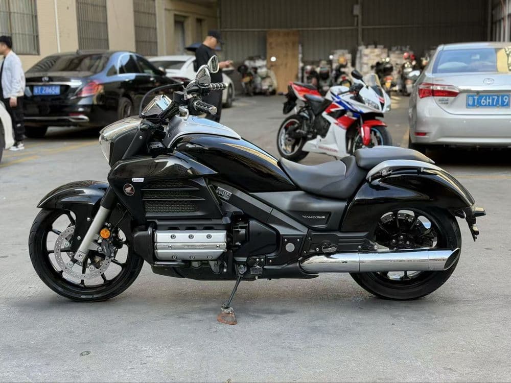 Продается Honda Valkyrie 1800 cc — 3