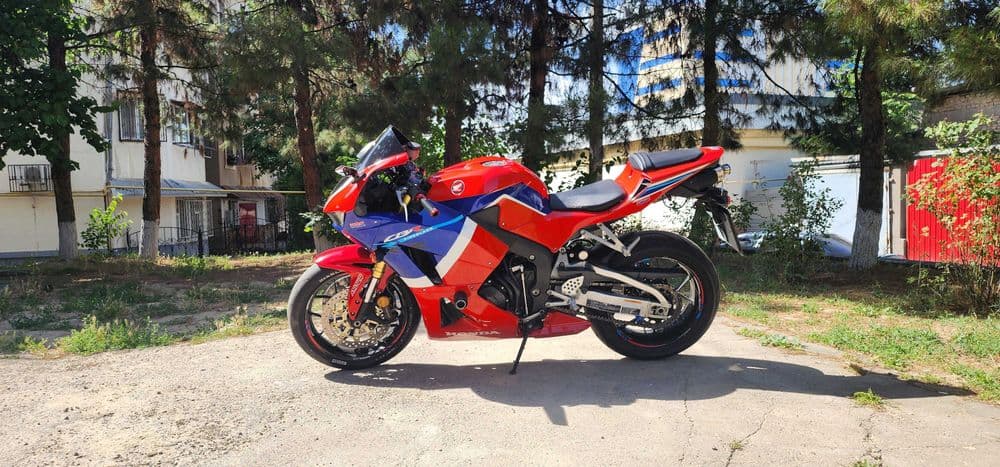 Honda CBR 600 RR 2015 — 2