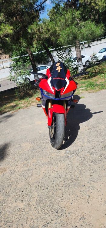 Honda CBR 600 RR 2015 — 3
