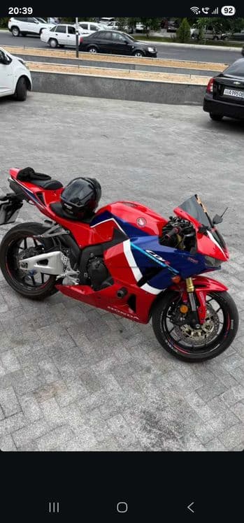 Honda CBR 600 RR 2015 — 8