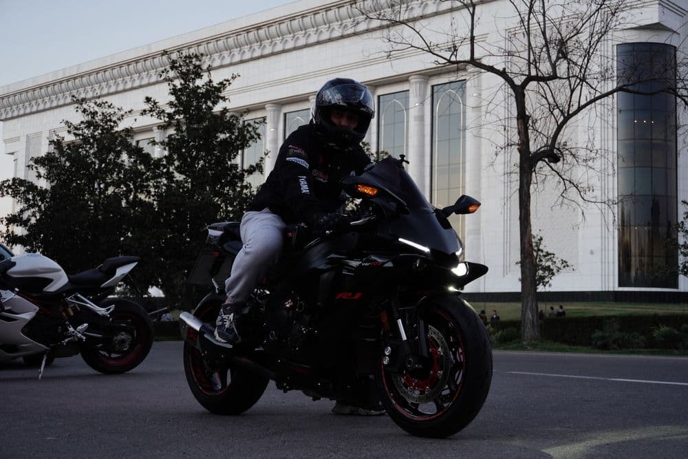 Yamaha R1 официально завезен с канады не китай не корея — 8