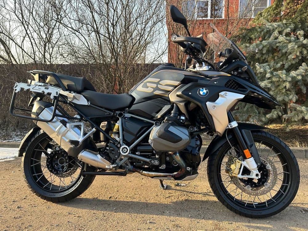 BMW GS 1250 tour enduro — 2