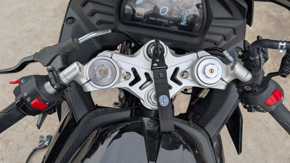 Yamaha r1 400 kub — 6