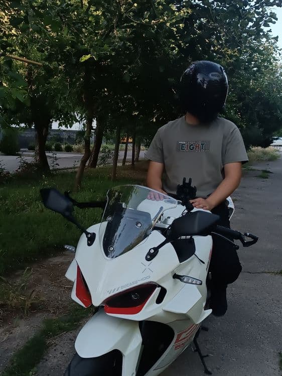 Dugati panigali. Moto — 2