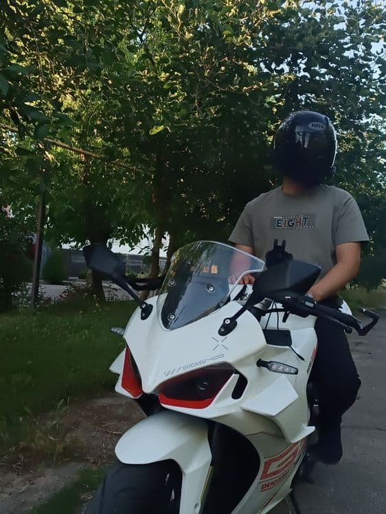 Dugati panigali. Moto — 4