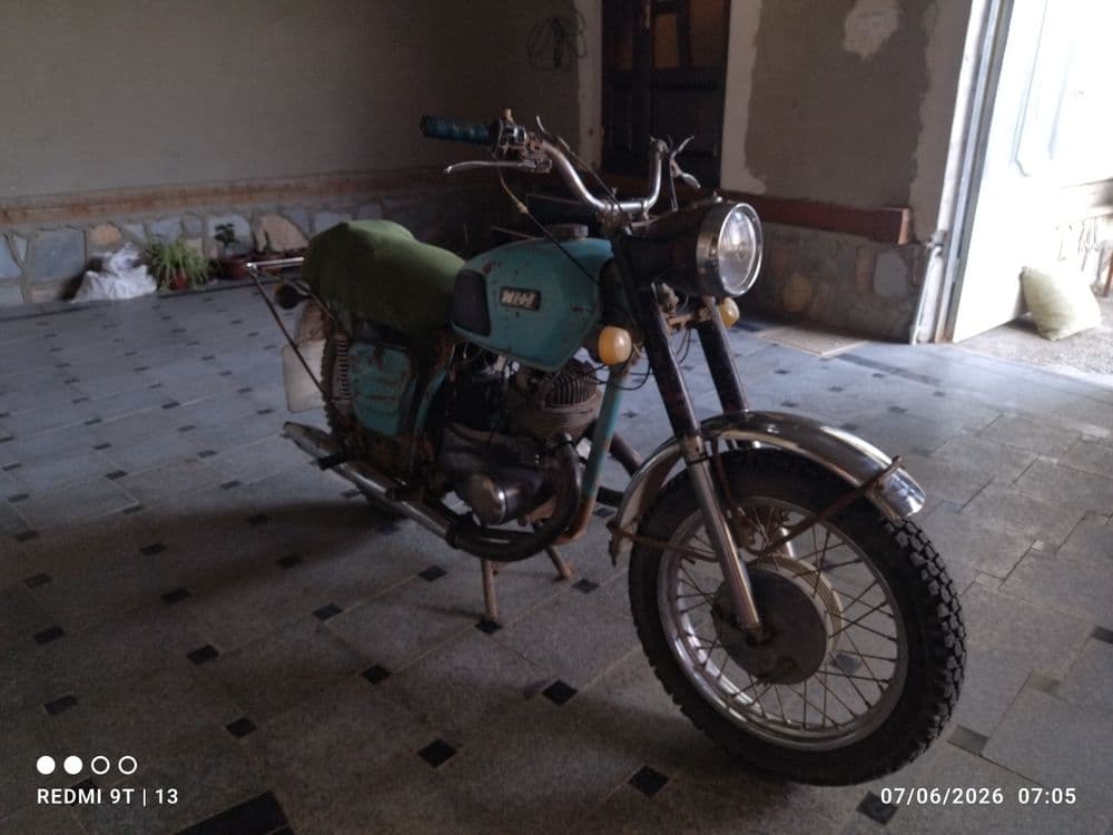 Mototsikl Ij planeta 3 ishlaydi holati yaxshi lyulkasi bor