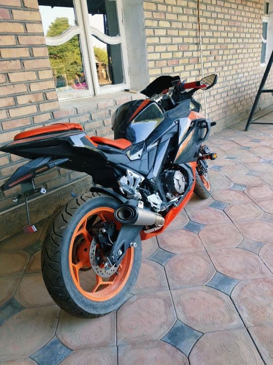 Moto sotiladi kawasaki ninja 400 cc — 3