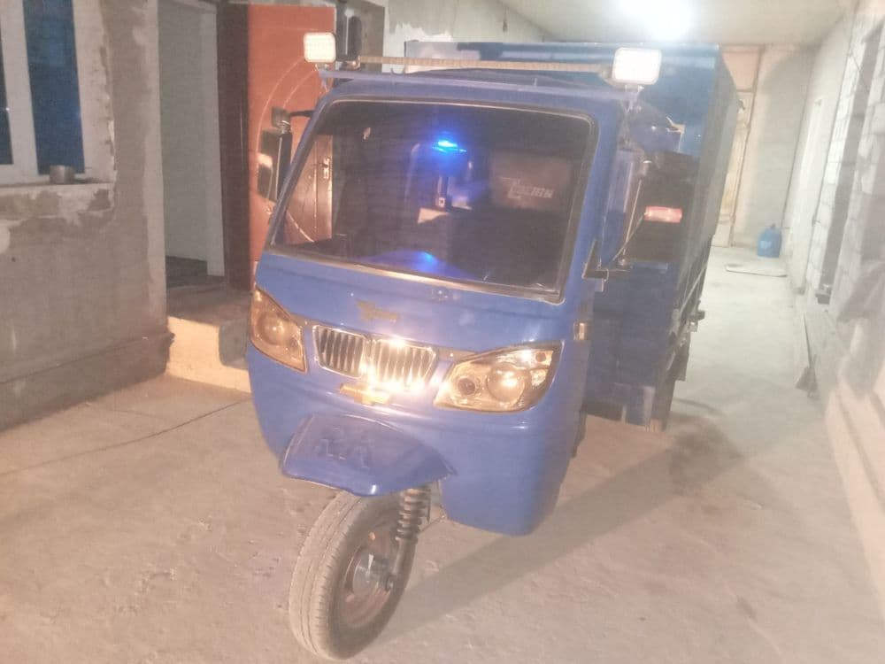 Mototsikil sotiladi — 8