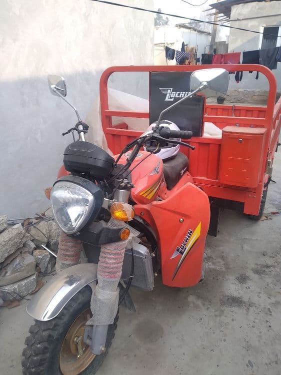 Mototsikl 1.5 tonnalik sotiladi yangi — 1
