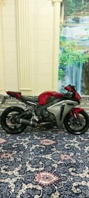 Honda cbr1000rr fireblade