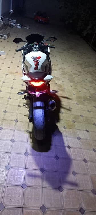 Kawasaki 400cc sotiladi sport — 1
