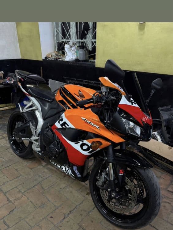 Honda cbr 600 rr repsol abvesda probeg 34200 — 1